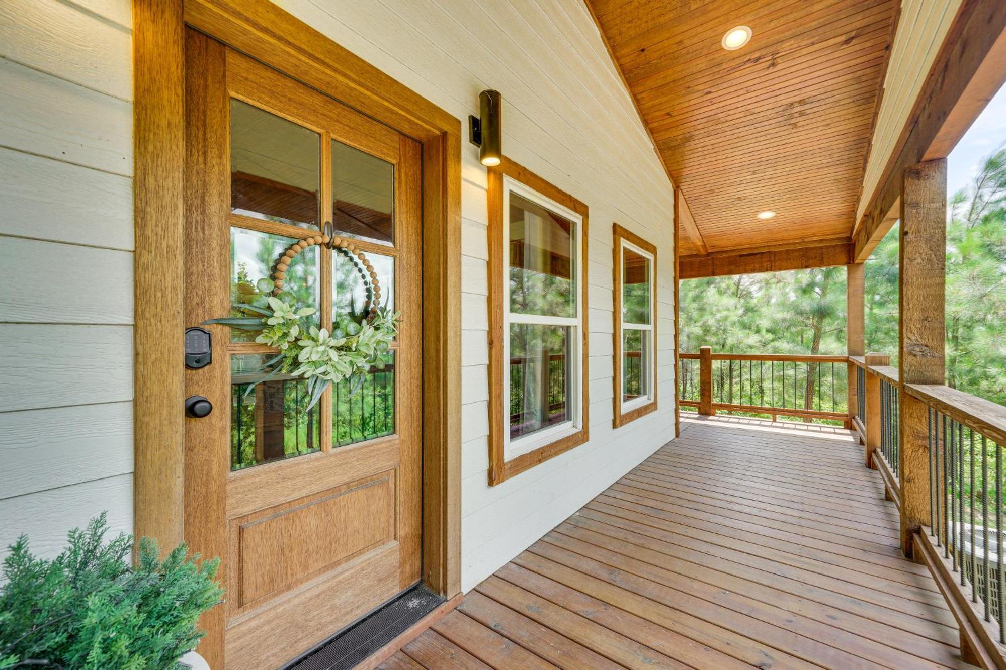 Tree-Lined Broken Bow Studio With Private Hot Tub! Exterior foto