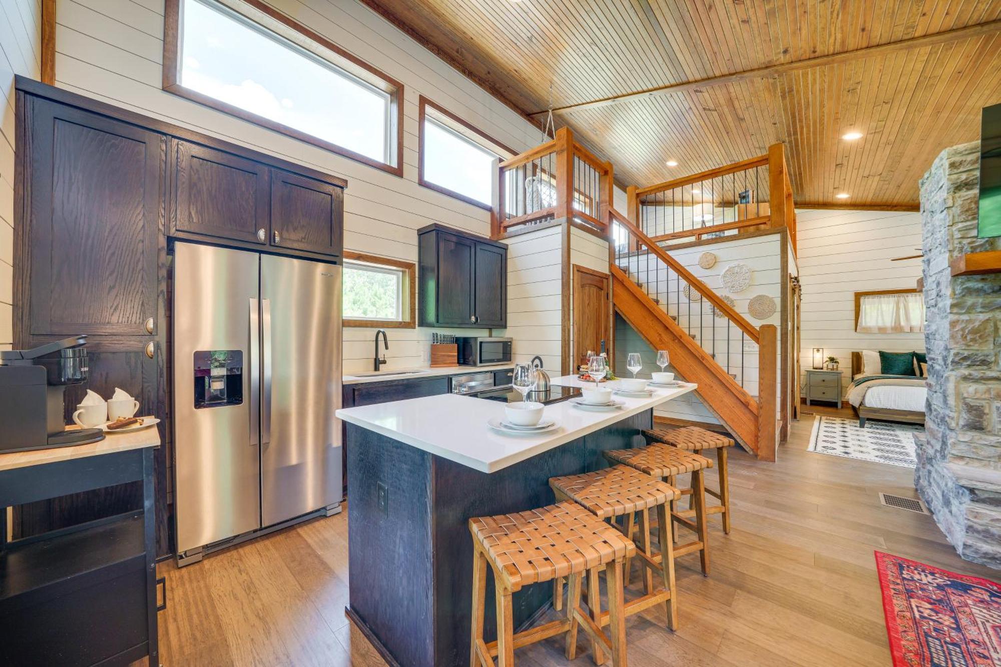 Tree-Lined Broken Bow Studio With Private Hot Tub! Exterior foto